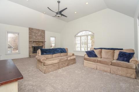 27 Prospect St, Upton, MA 01568 photo 10
