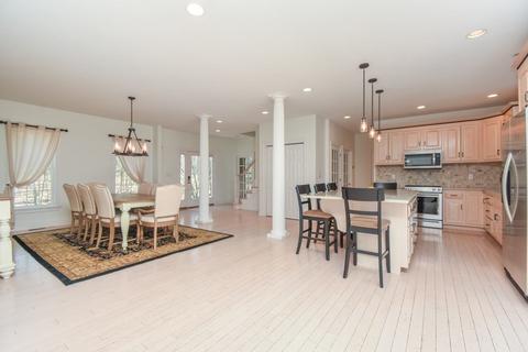 27 Prospect St, Upton, MA 01568 photo 7