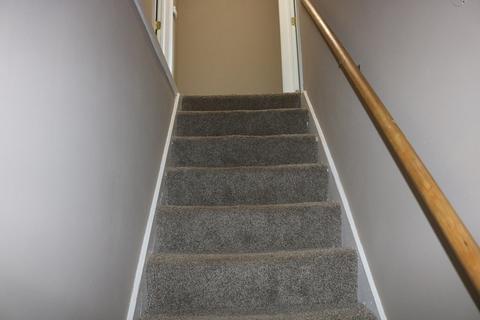 75 Pemaquid St, Springfield, MA 01119 photo 8
