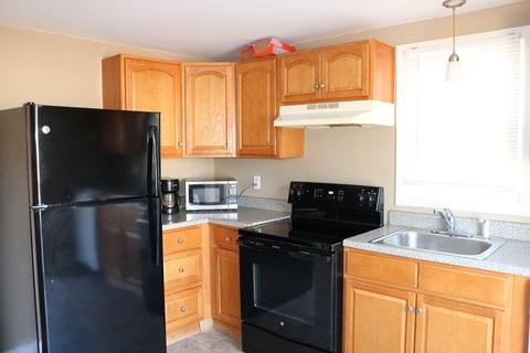 75 Pemaquid St, Springfield, MA 01119 photo 5