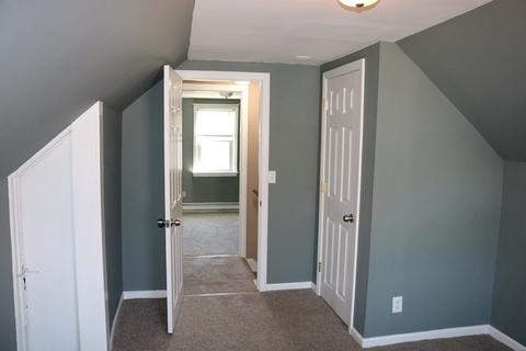 75 Pemaquid St, Springfield, MA 01119 photo 10