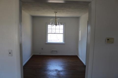 172 E Allen Ridge Rd, Springfield, MA 01118 photo 4
