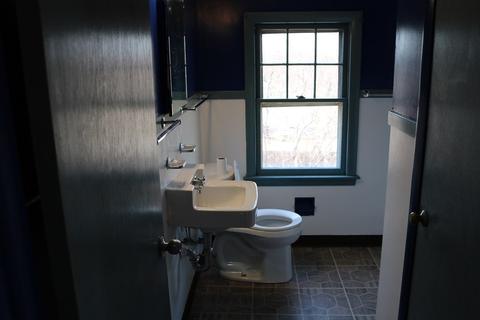 172 E Allen Ridge Rd, Springfield, MA 01118 photo 11