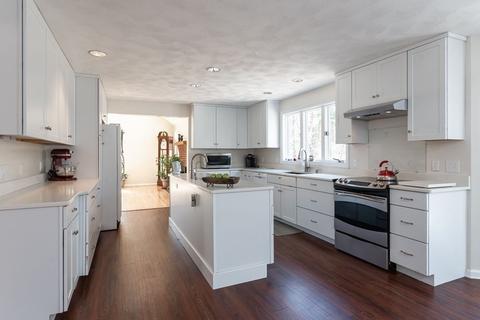 3 Whiffletree Ln, Georgetown, MA 01833 photo 7