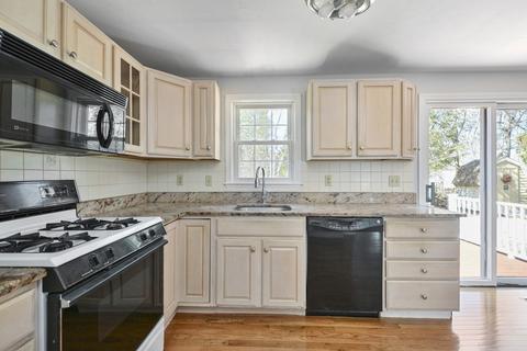 37 Sunnywood Dr, Barnstable, MA 02601 photo 9