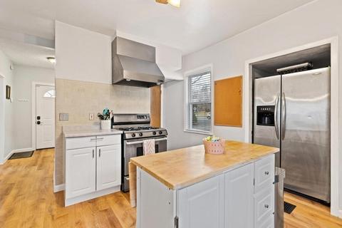 2 Seaview Ave, Danvers, MA 01923 photo 16