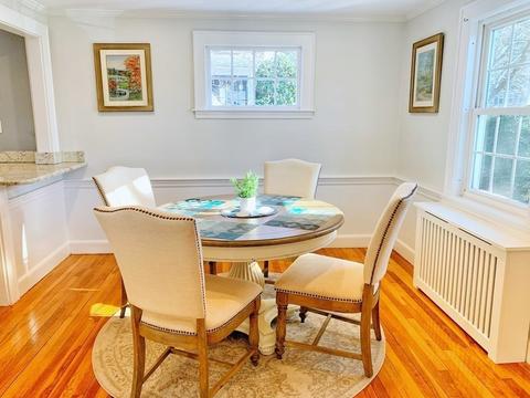 29 Bond St, Reading, MA 01867 photo 4