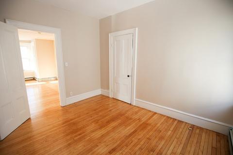 553 2nd St, Fall River, MA 02721 photo 9