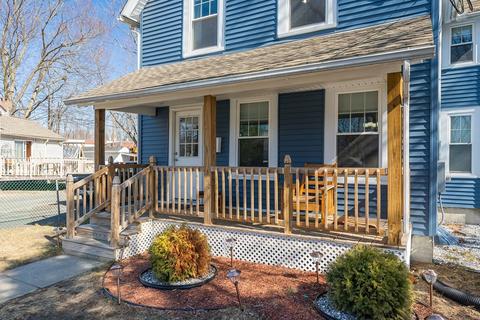 5 Randall Pl, Springfield, MA 01108 photo 2