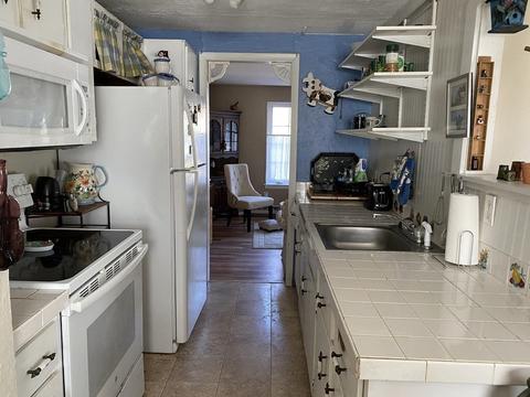 44 Warebrook Dr, Ware, MA 01082 photo 4