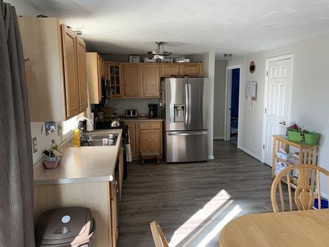 27 Nicholas Dr, Wareham, MA 02571 photo 3