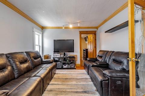 19 Bonner St, Chicopee, MA 01013 photo 12