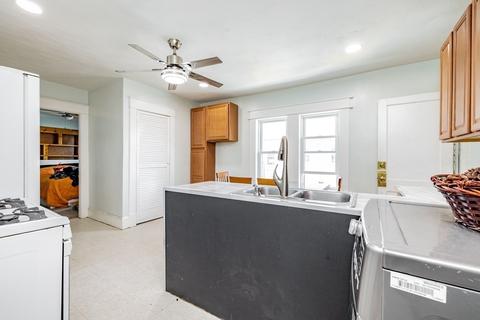 19 Bonner St, Chicopee, MA 01013 photo 7