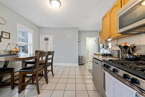 32 Appleton St, Everett, MA 02149 photo 6