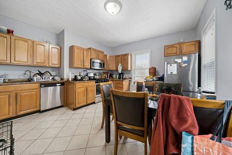 32 Appleton St, Everett, MA 02149 photo 3