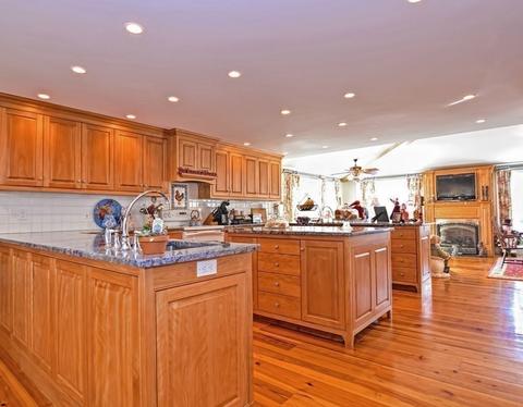 28 Kendall St, Barre, MA 01005 photo 8