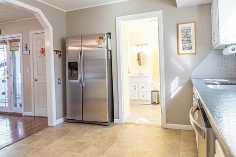 47 Bryan Ave, Easthampton, MA 01027 photo 8