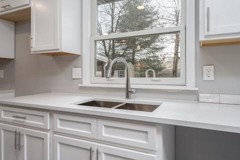108 Line St, Easthampton, MA 01027 photo 10