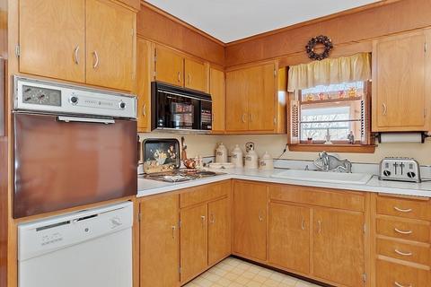 63 High St, Stoneham, MA 02180 photo 19
