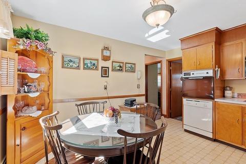 63 High St, Stoneham, MA 02180 photo 16