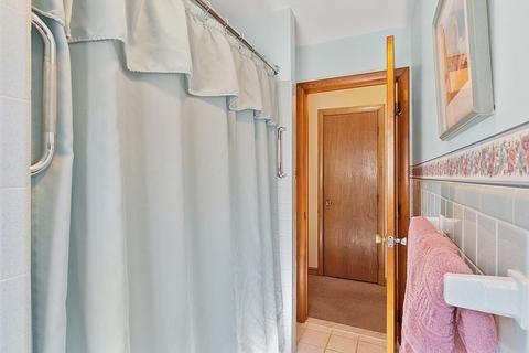 63 High St, Stoneham, MA 02180 photo 13