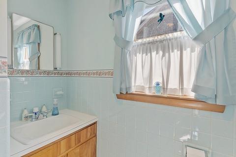 63 High St, Stoneham, MA 02180 photo 14