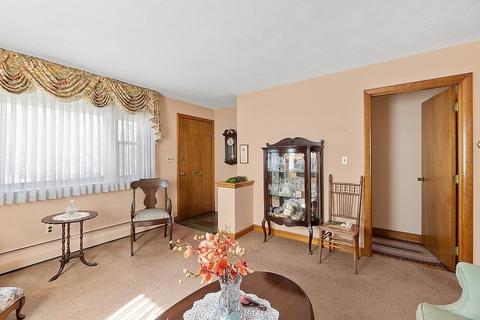 63 High St, Stoneham, MA 02180 photo 4