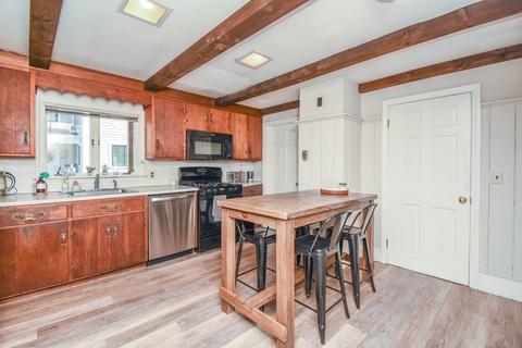 19 School St, Danvers, MA 01923 photo 4