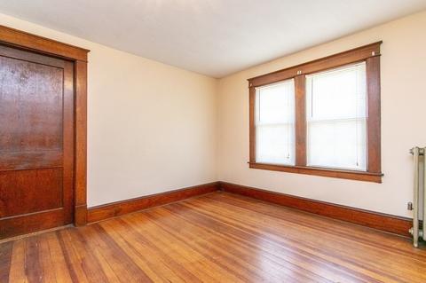 420 Nottingham St, Springfield, MA 01104 photo 8
