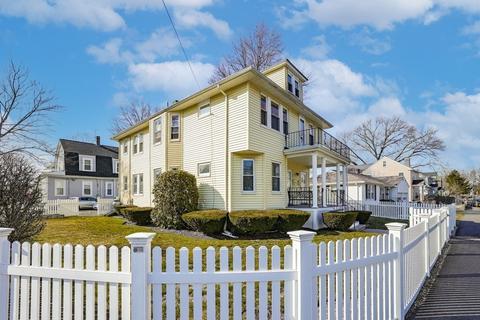 35 Lindale, Dedham, MA 02026 photo 2