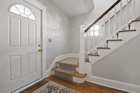 2 Woods Ave, Worcester, MA 01606 photo 3