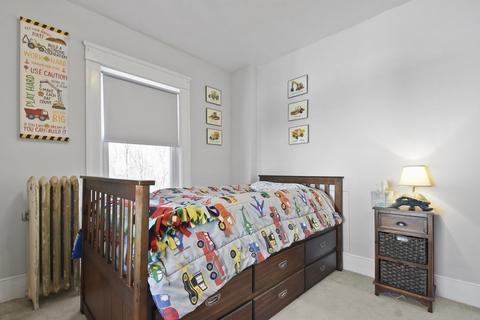 2 Woods Ave, Worcester, MA 01606 photo 18