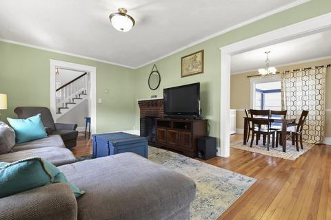 2 Woods Ave, Worcester, MA 01606 photo 9