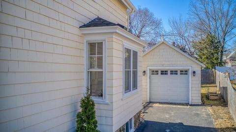 16 Grand St, Reading, MA 01867 photo 22
