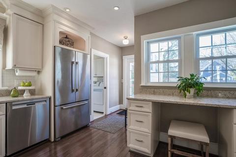 16 Grand St, Reading, MA 01867 photo 9