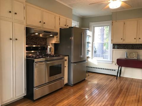 289 Main St, Easthampton, MA 01027 photo 8