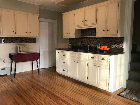 289 Main St, Easthampton, MA 01027 photo 7