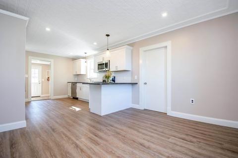 791 Britton St, Chicopee, MA 01020 photo 11