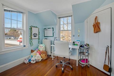 32 Smith St, Marblehead, MA 01945 photo 15
