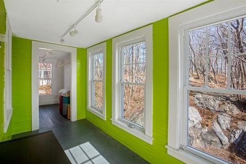 32 Smith St, Marblehead, MA 01945 photo 13