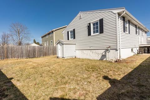 20 Davis Ter, Peabody, MA 01960 photo 4