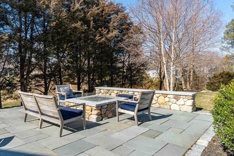 39 Lincoln St, Hingham, MA 02043 photo 17