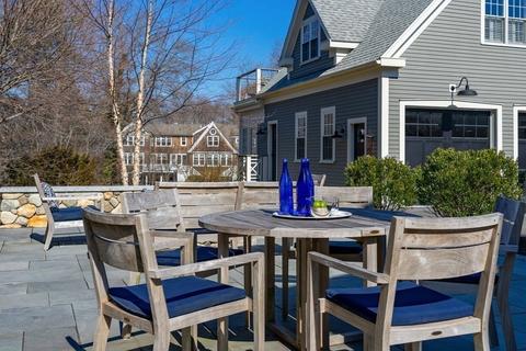39 Lincoln St, Hingham, MA 02043 photo 16