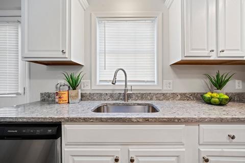 13 Clarkson St, Worcester, MA 01604 photo 6