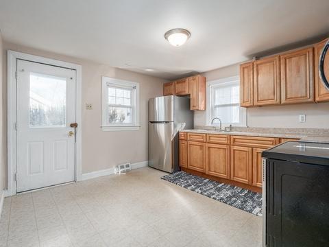 10 Bates Rd, Gardner, MA 01440 photo 11