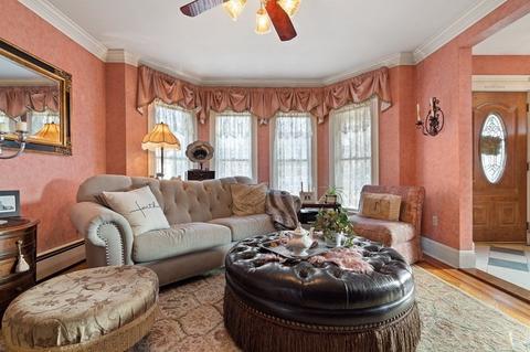 16 Chester St, Danvers, MA 01923 photo 4