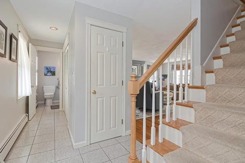 48 Plimpton St, Walpole, MA 02081 photo 3