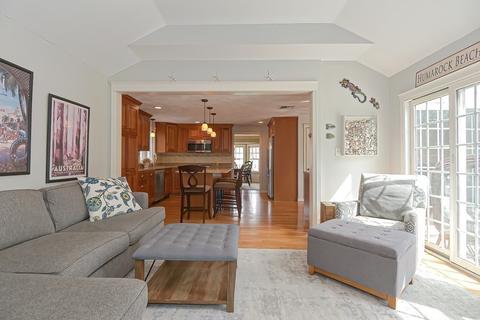 48 Plimpton St, Walpole, MA 02081 photo 9