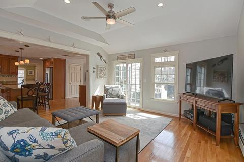 48 Plimpton St, Walpole, MA 02081 photo 13