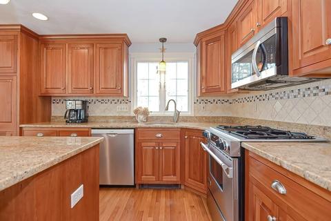 48 Plimpton St, Walpole, MA 02081 photo 7